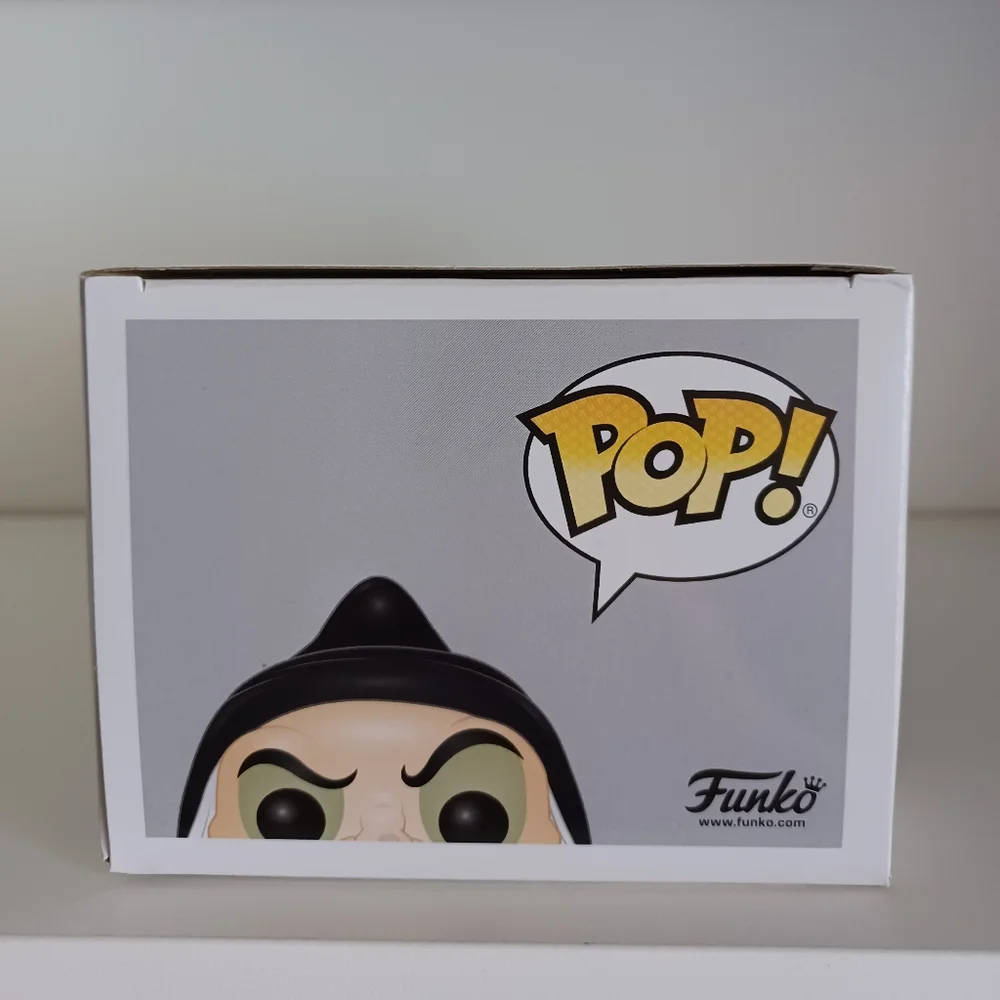 Disney Villains Witch From Snow White 347 Vinyl Figure Funko Pop Collectible